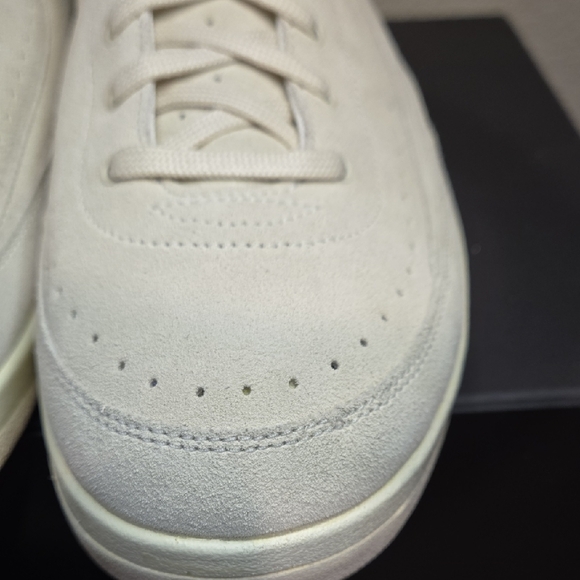 Men's Air Jordan 2 Retro Sail Decon High-Top Sneakers in Sail Suede With Beige - Picture 9 of 11